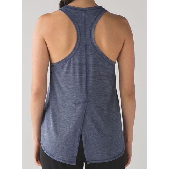 NWOT LULULEMON Hot Like Agni Singlet BLUE SEAMLESS TANK TOP SZ 6 - Picture 1 of 6